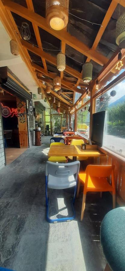 Throttle Shrottle Moto Hostel Manali  Exterior photo